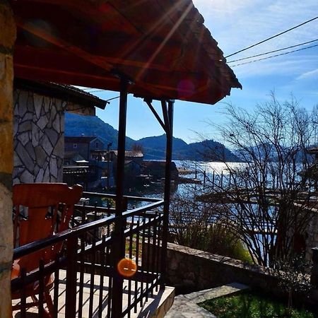 Lakeside Oasis Home Karuc المظهر الخارجي الصورة